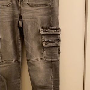 American Eagle Cargo Jean